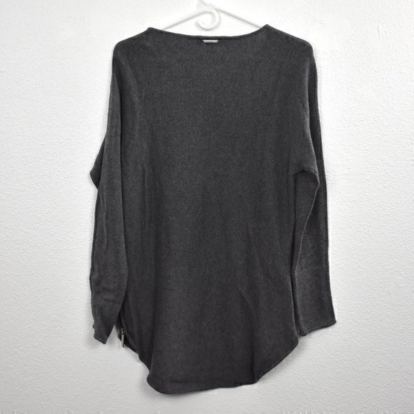 Michael Michael Kors Zip Side 1/4 Sleeve Sweater Size Med Color Grey Gently Used - Picture 3 of 7